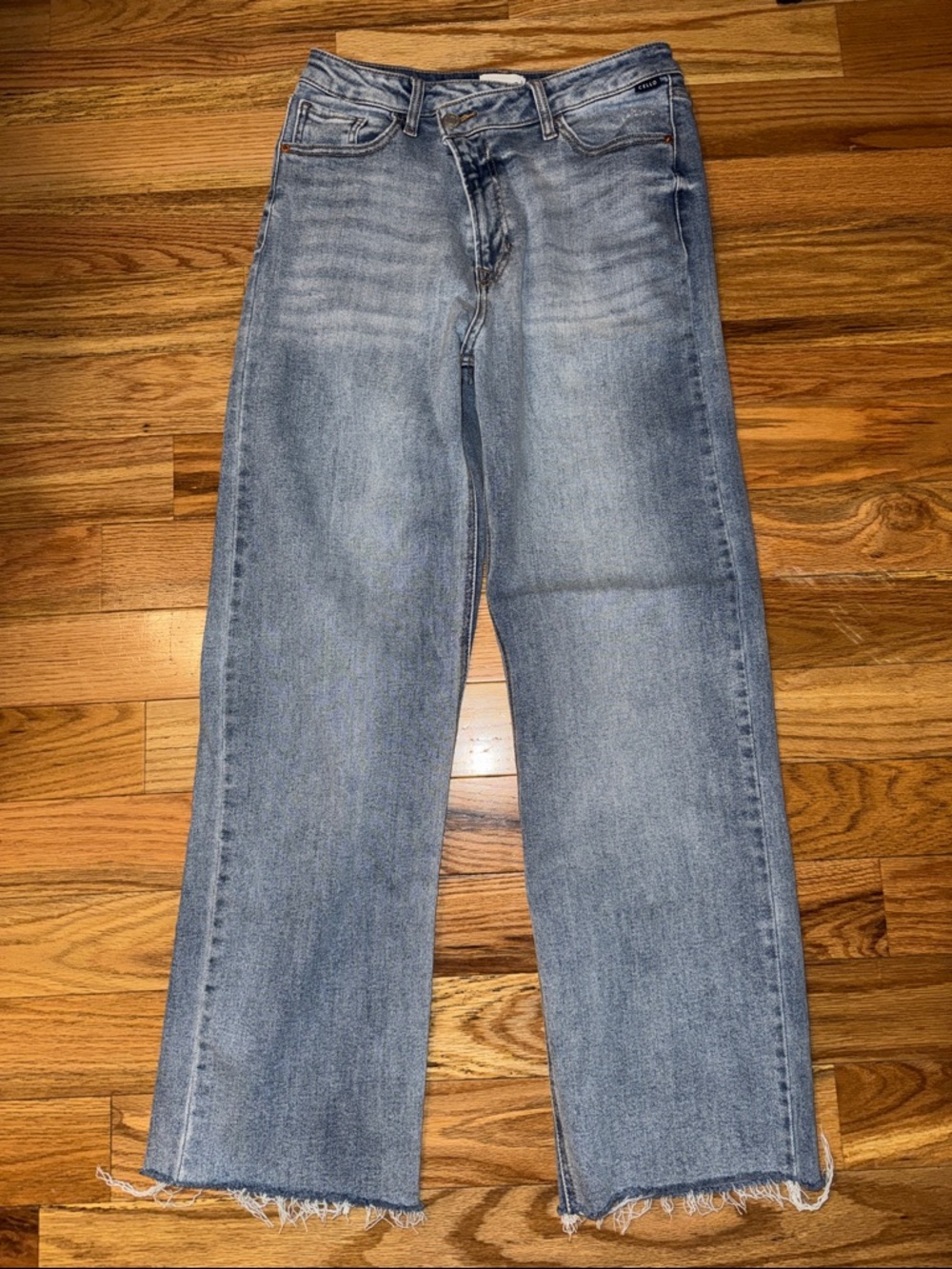 Cello Jeans Cross Waist Button Raw Hem size 9.